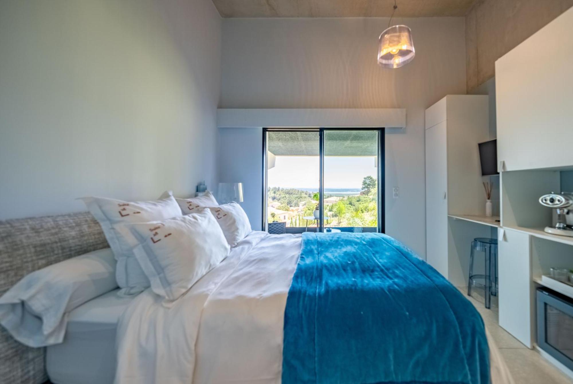 Suite 28 Treilles Exterior photo